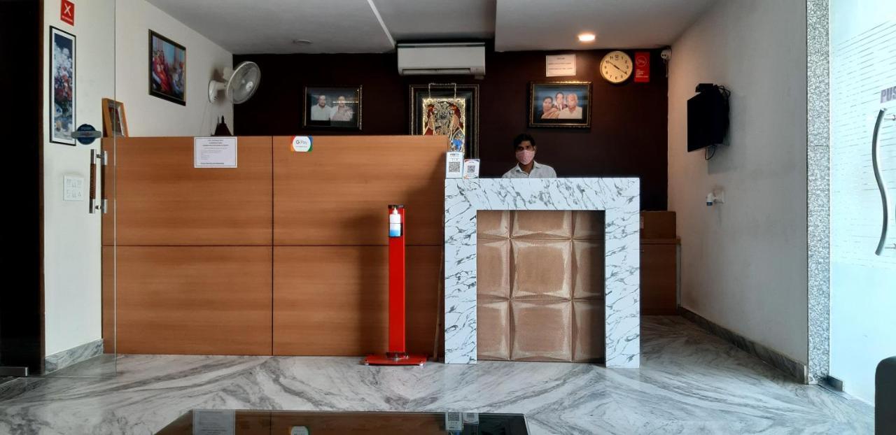 Hotel Sar Kamla Dham Skd Vrindavan Fully Vaccinated Staff Exterior foto